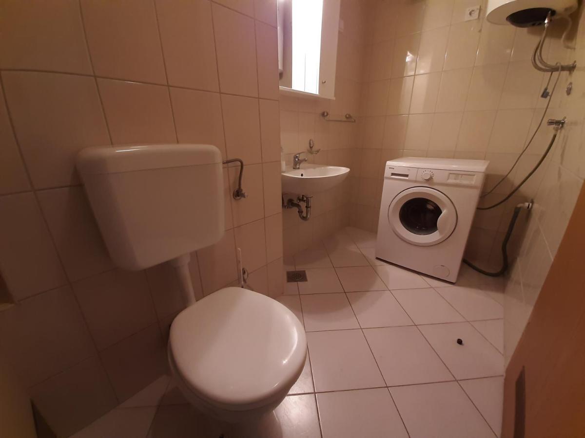 Apartment Jelena Трогир Экстерьер фото
