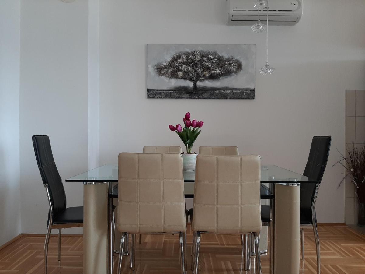 Apartment Jelena Трогир Экстерьер фото